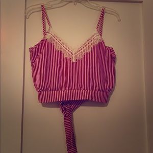 Cute red white stripped vintage look top